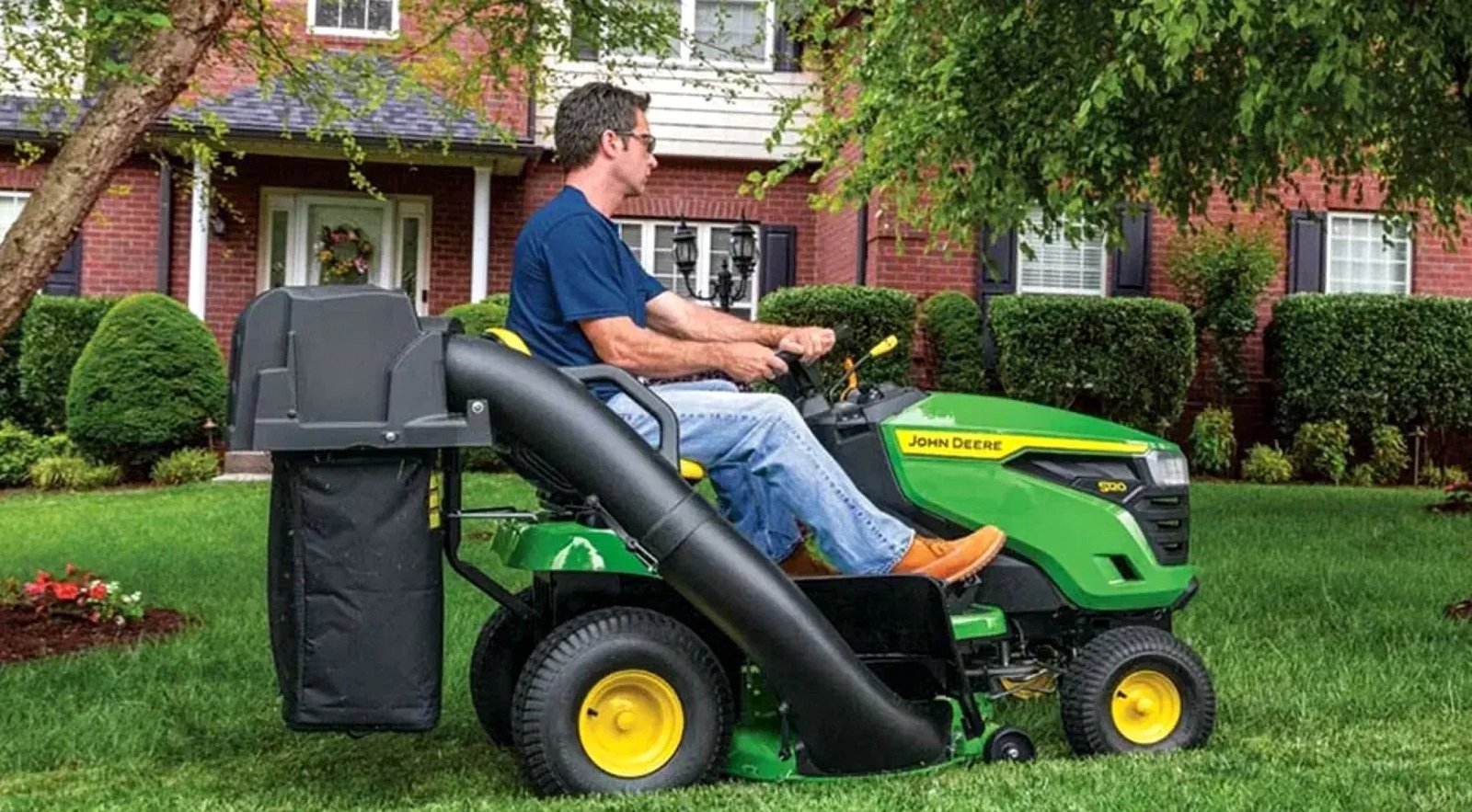 John Deere S120 42-Inch 22 HP V-Twin Gas Hydrostatic Riding Lawn Mower - Image 9