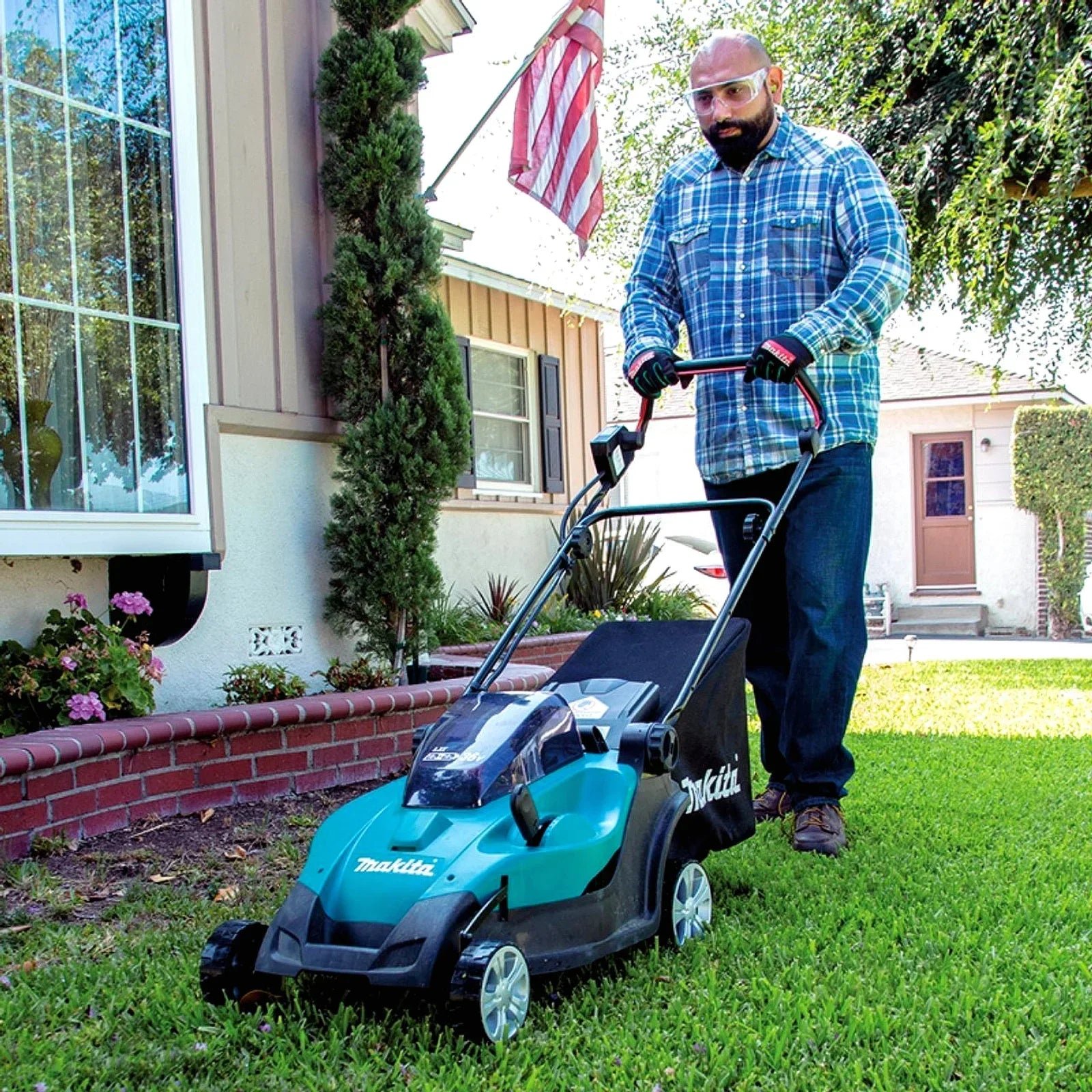 Makita 18V X2 (36V) LXT Cordless 17-Inch Residential Lawn Mower, Tool Only (XML02Z) - Image 3